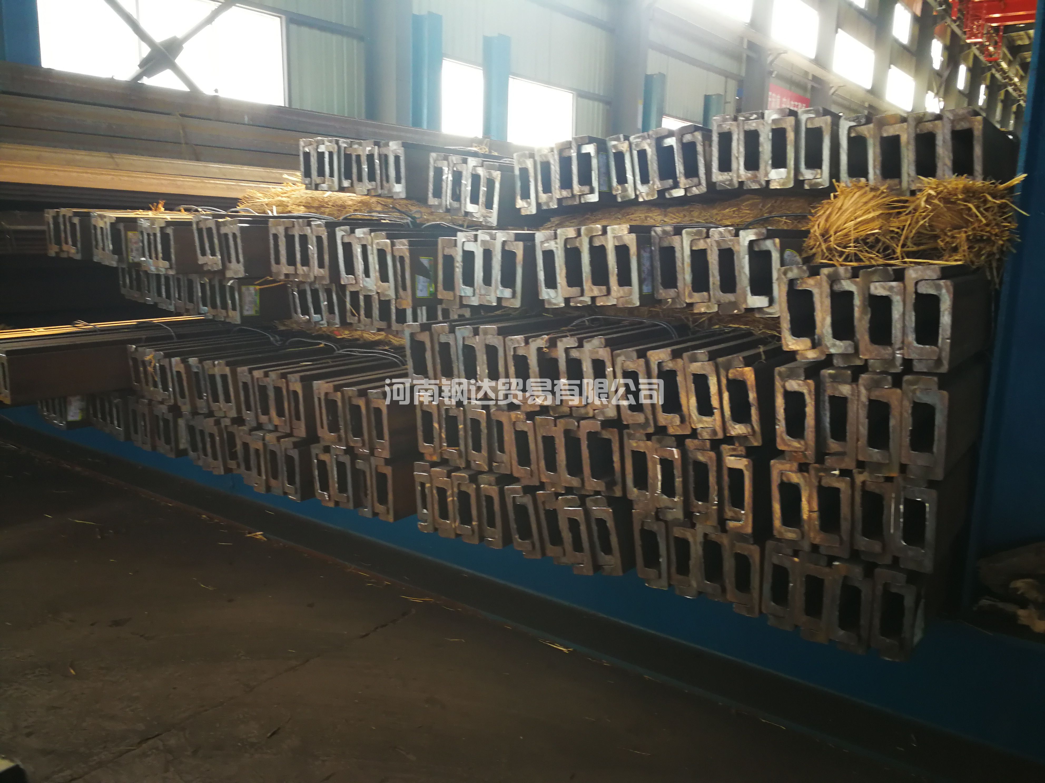 欧标斜缘槽钢UPN规格尺寸(图3)