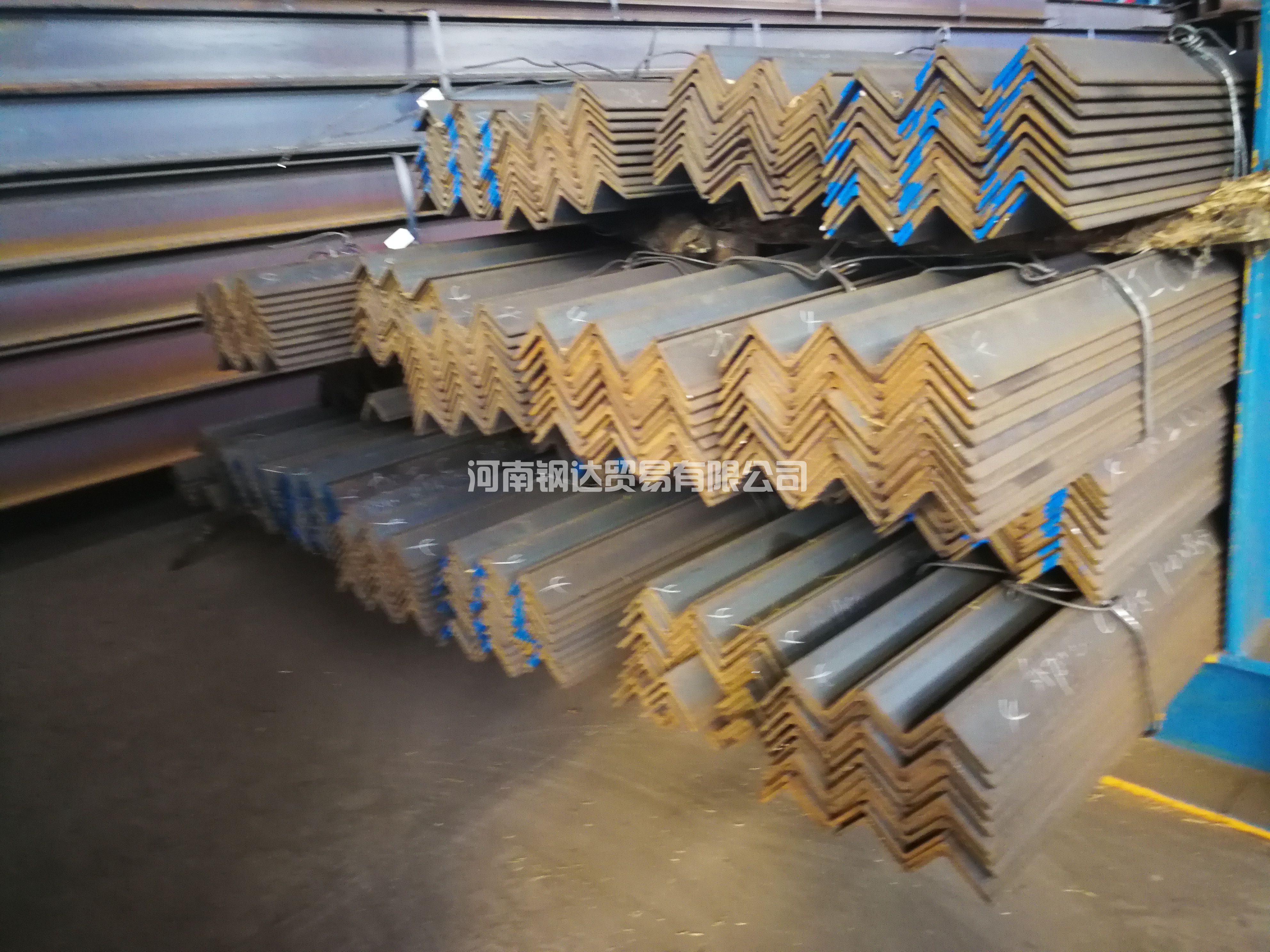 角钢的简单介绍(图1)